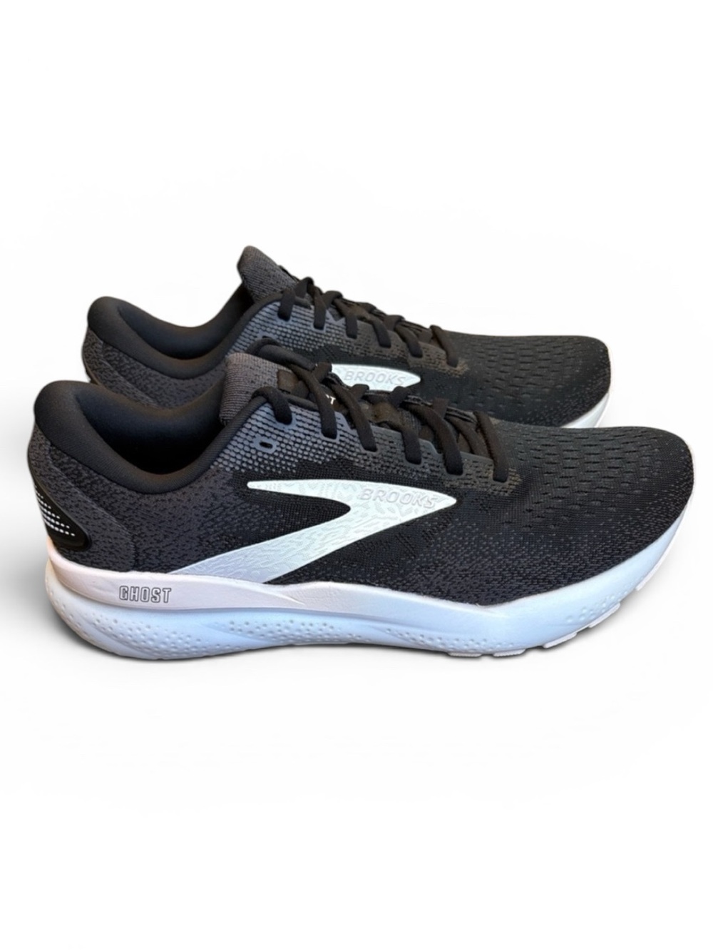 Brooks Women's Ghost 16 Running Shoes Size 11 Black/White/Orchid Ice